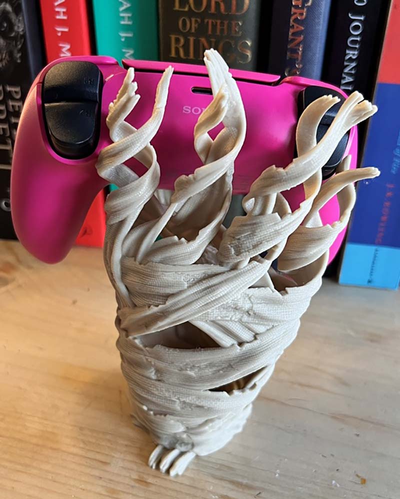 Mummy Hand - Controller Holder - Xbox, PS5, PS4, Switch & More