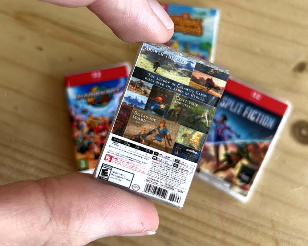 Nintendo Switch - Miniature Game Case Keychain  – Collectible Accessory