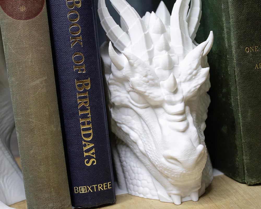 Majestic Dragon With Wings - Fantasy - Book End