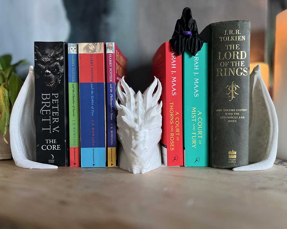 Majestic Dragon With Wings - Fantasy - Book End