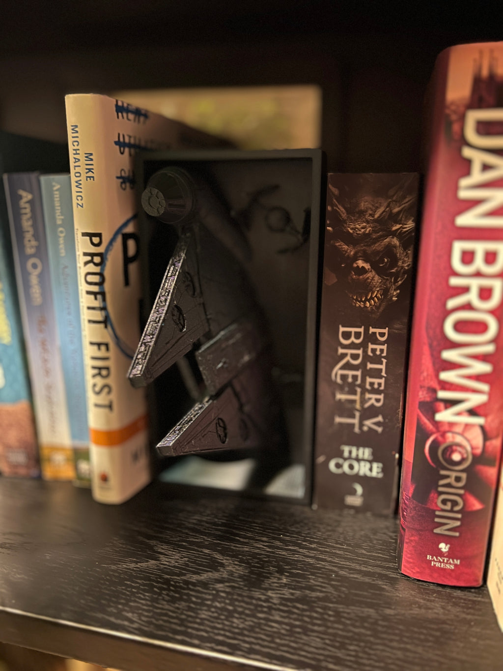 Millennium Falcon - Star Wars - Book Nook