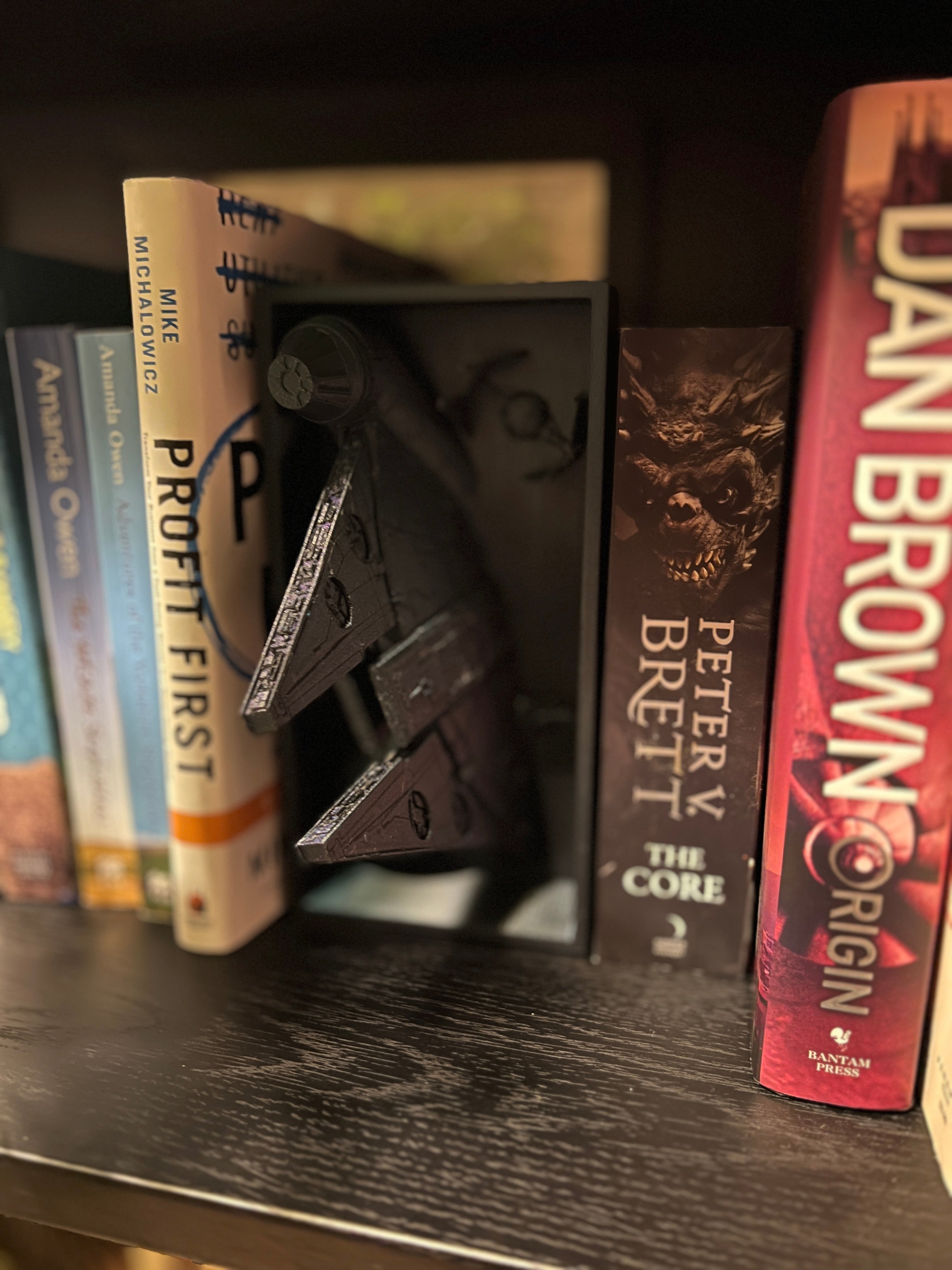 Millennium Falcon - Star Wars - Book Nook