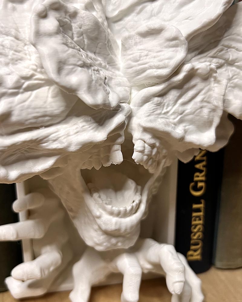 The Last of Us decor, 3D printed Clicker, horror gamer gifts, zombie shelf figure, gaming room accessories, handmade gamer decor, apocalyptic bookend, eco-friendly gifts UK