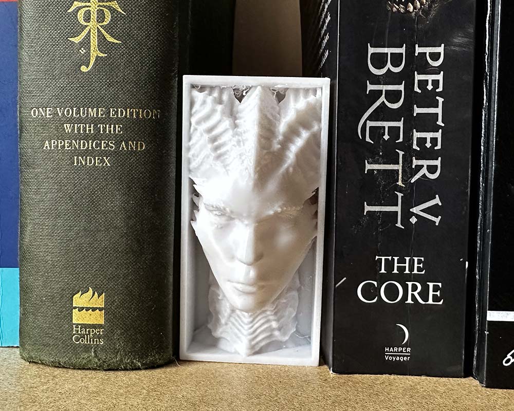 3D printed Lilith book nook inspired by Diablo