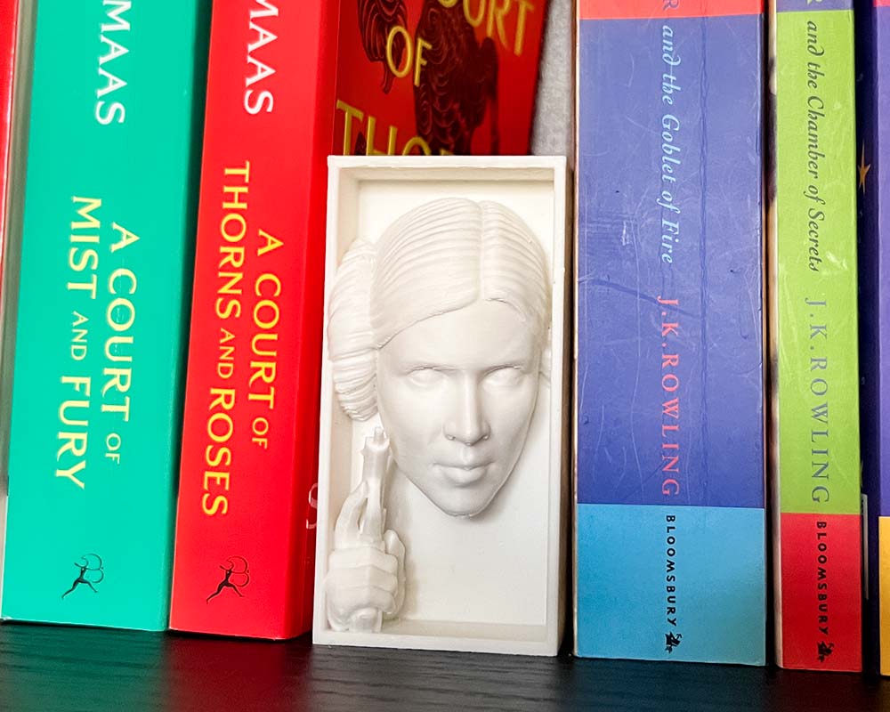 Side view of Princess Leia book nook shelf insert decor for starwars fans