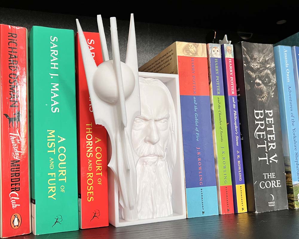 Lord of the Rings Saruman with staff book nook