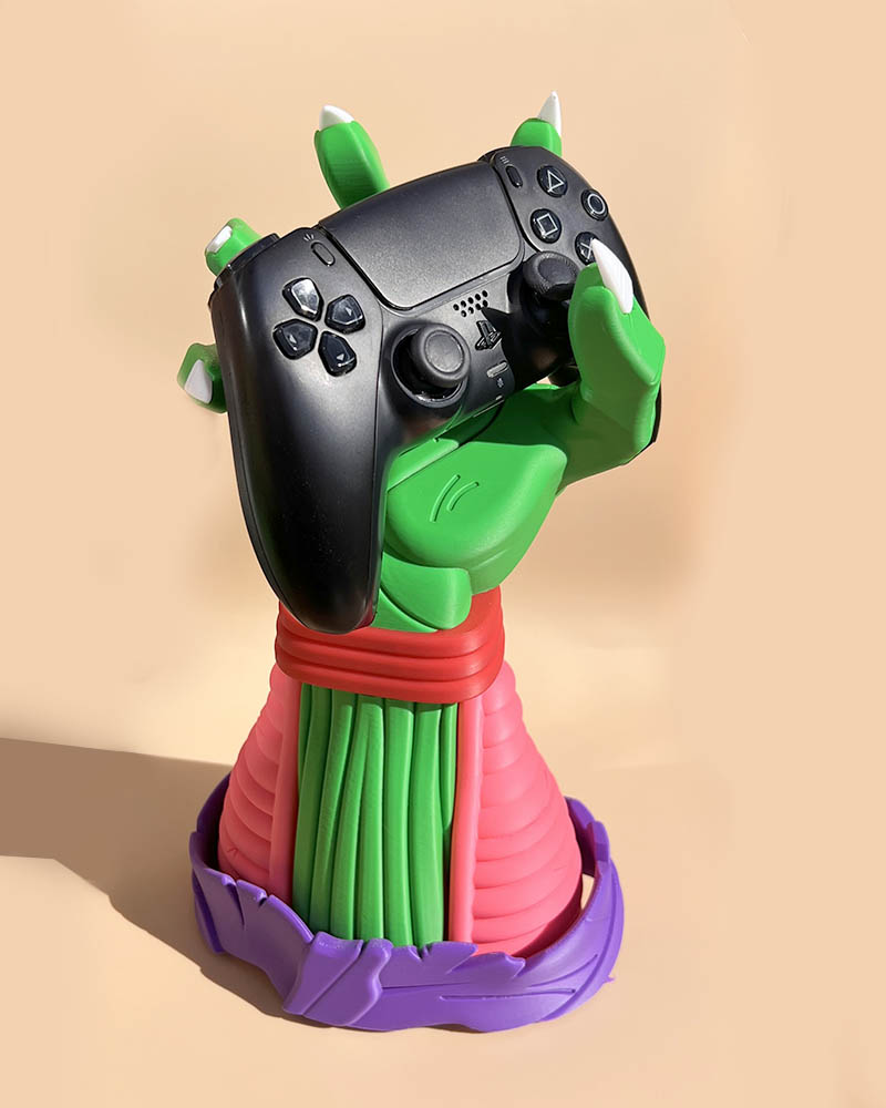 Piccolo hand controller holder Dragon Ball Z stand Anime gaming stand for Xbox PlayStation Switch controllers 3D printed Piccolo hand grip controller holder Dragon Ball Z Piccolo hand gaming display accessory Anime-inspired controller holder gift for gamers