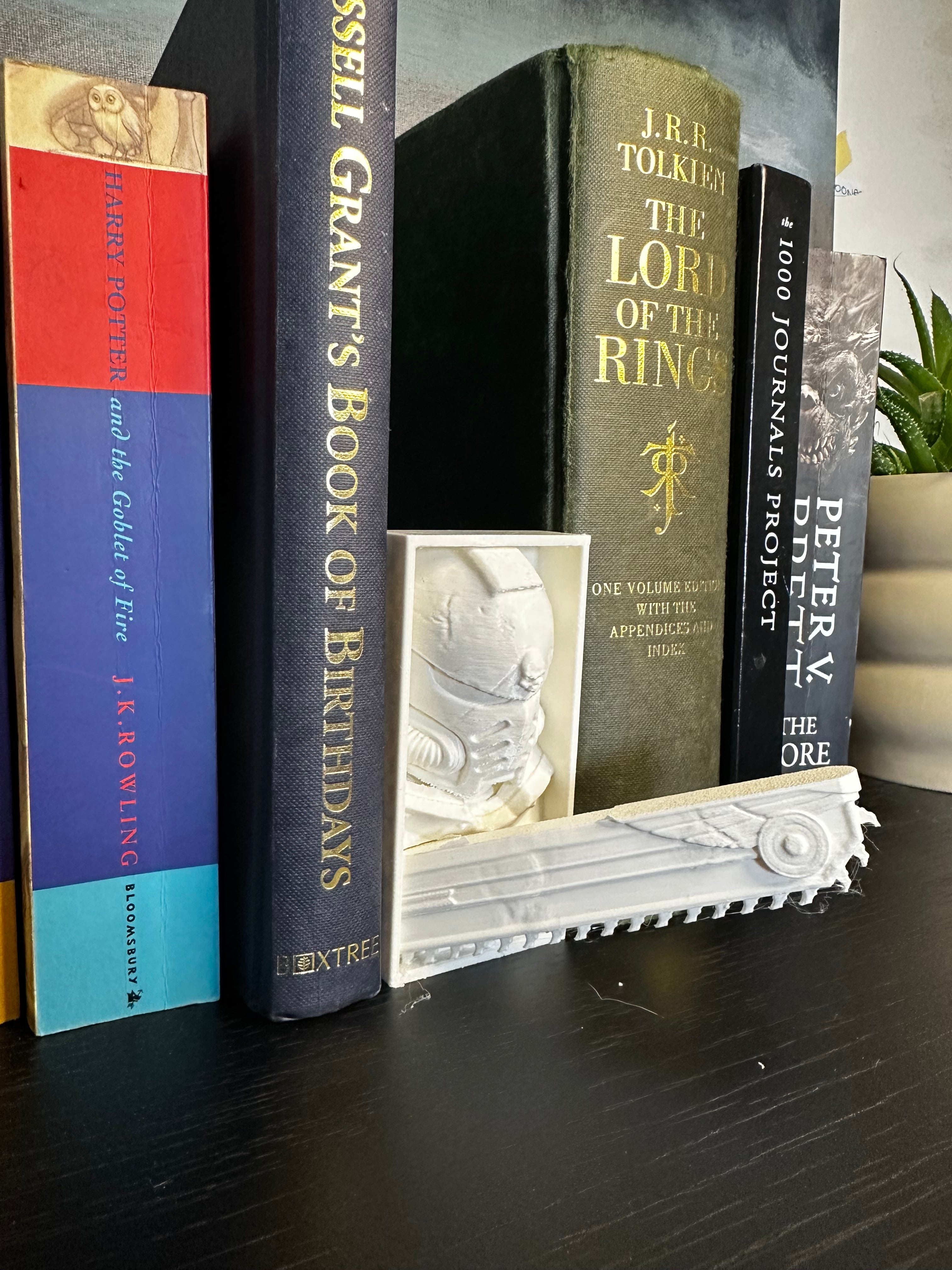 Space Marine - Warhammer 40k - Book Nook