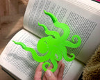 Kraken tentacle bookmark large fantasy sea monster design 3D printed ocean monster bookmark with curling tentacles
 Nautical fantasy bookmark gift for readers and book lovers Kraken bookmark gothic dark academia ocean accessory Unique gift for fantasy readers – Kraken tentacle book holder