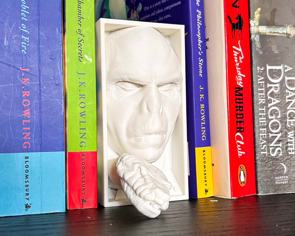 Voldemort book nook with snake and Elder Wand 3D printed Harry Potter inspired shelf insert Voldemort Dark wizard bookshelf décor with snake and wand Voldemort book nook gift for Harry Potter fans Wizarding world villain book nook insert for fantasy collectors